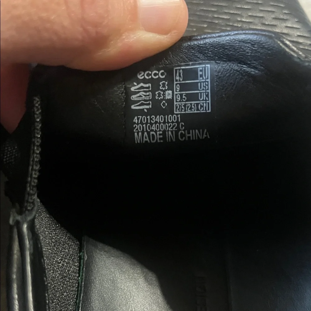 Ecco Men's Soft Premium Slip-On Loafers - Picture 7 of 7